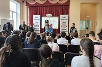 В муниципальном округе Проспект Вернадского в городе Москве провели военно-исторические реконструкции «Равнение на героев»